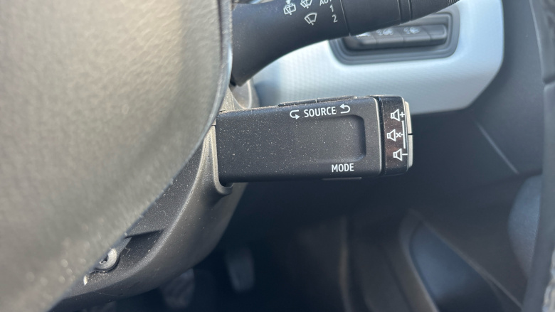 Renault Clio 1.0 TCe 90 Techno 5dr Petrol Hatchback